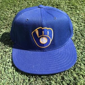 Vintage Milwaukee Brewers SnapBack MLB
